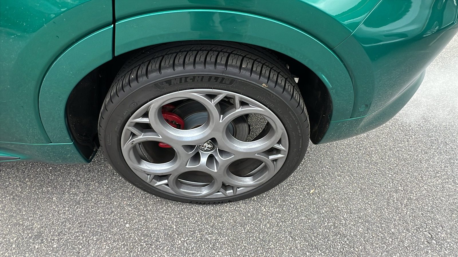 Used 2025 Alfa Romeo Tonale Tributo Italiano image 13