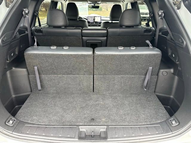 Used 2025 Mitsubishi Outlander SE image 45