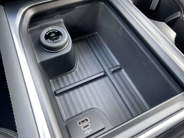 New 2026 Ford Expedition Max Active RWD image 18