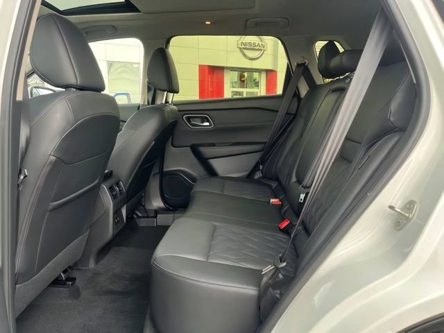 Certified 2024 Nissan Rogue Platinum AWD/4WD image 20