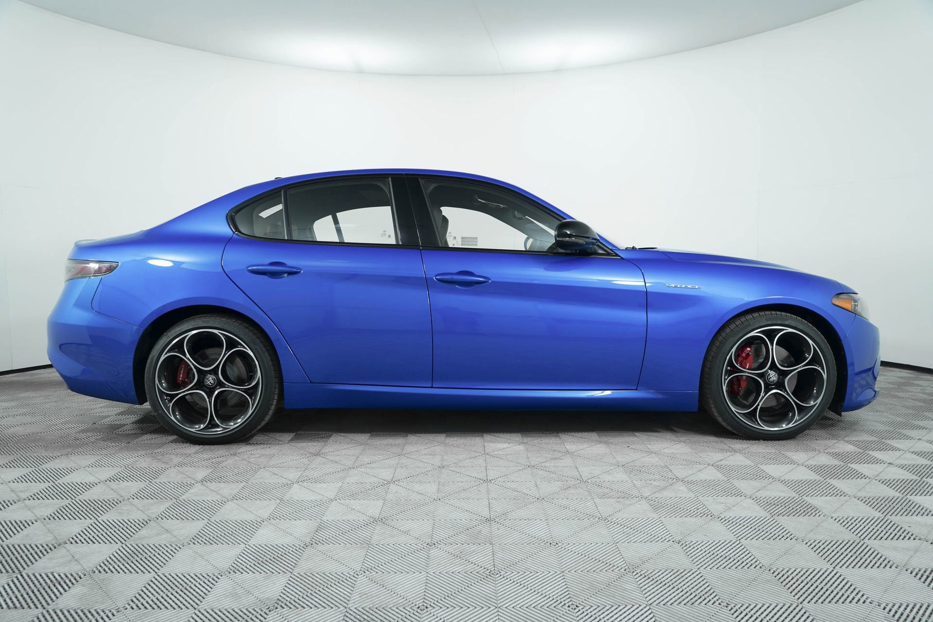 New 2025 Alfa Romeo Giulia image 8