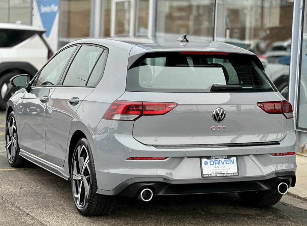 Used 2025 Volkswagen GTI SE w/ SE Leather Seating Package FWD image 3