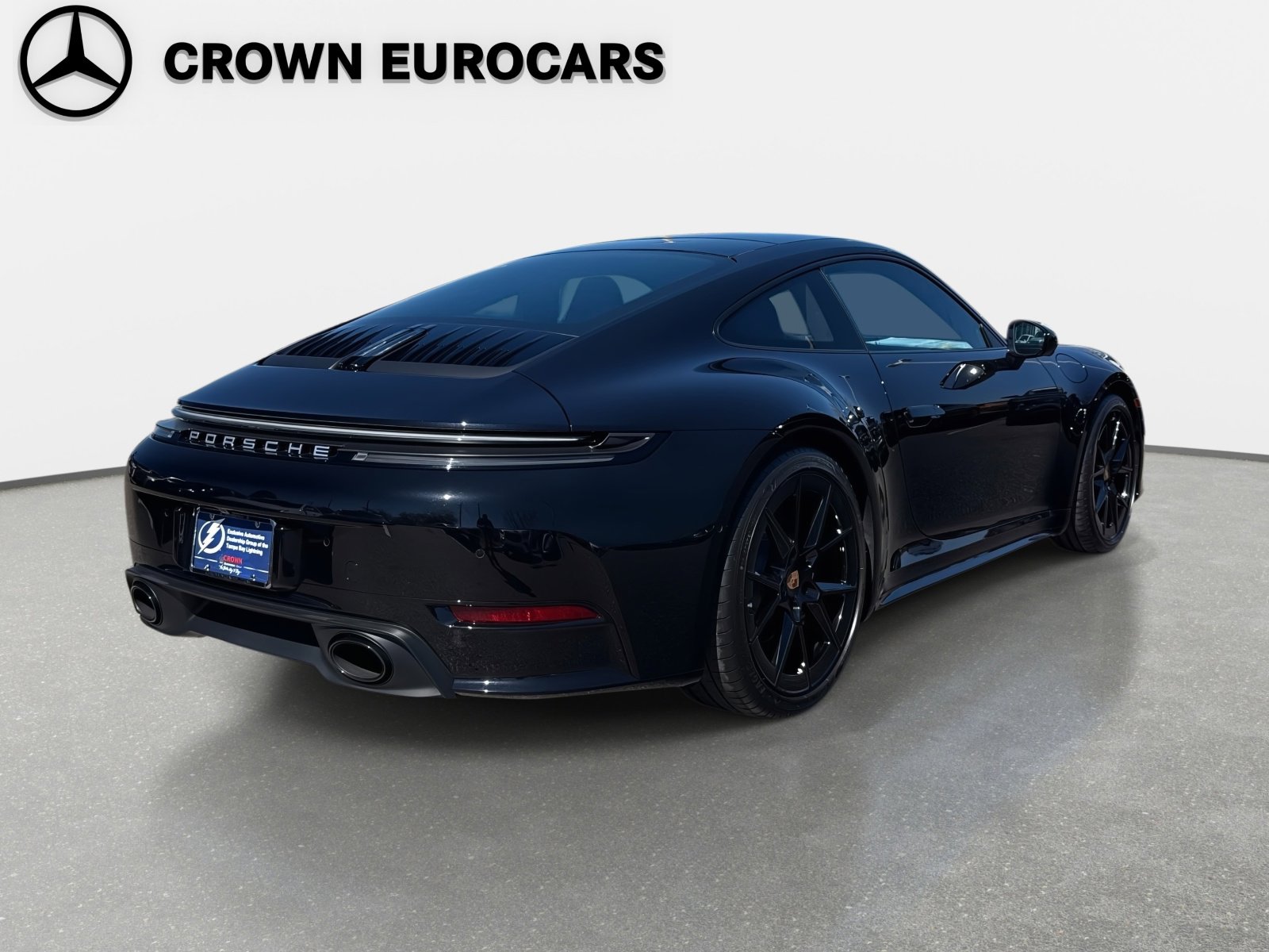 Used 2026 Porsche 911 Carrera image 5