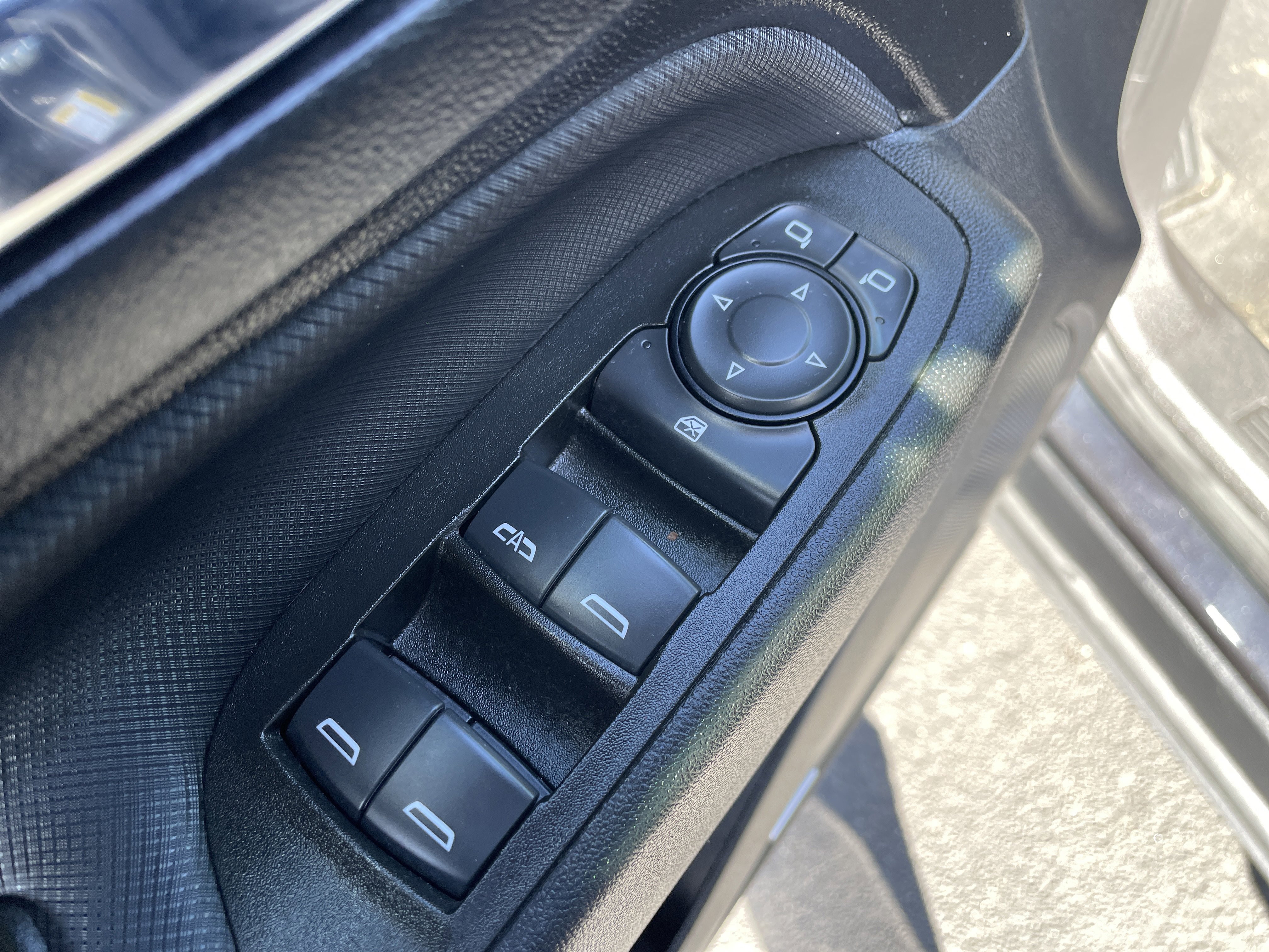 Certified 2023 Chevrolet Equinox RS w/ RS Leather Package image 21