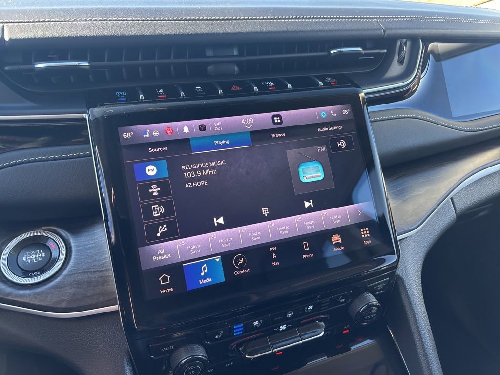 Used 2022 Jeep Grand Cherokee Limited 4xe w/ Luxury Tech Group II image 23