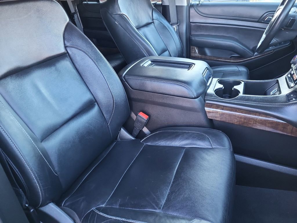 Used 2019 Chevrolet Tahoe LT w/ Luxury Package image 18