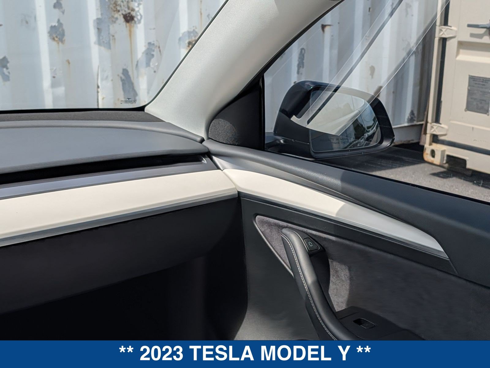 Used 2023 Tesla Model Y Performance AWD/4WD image 19
