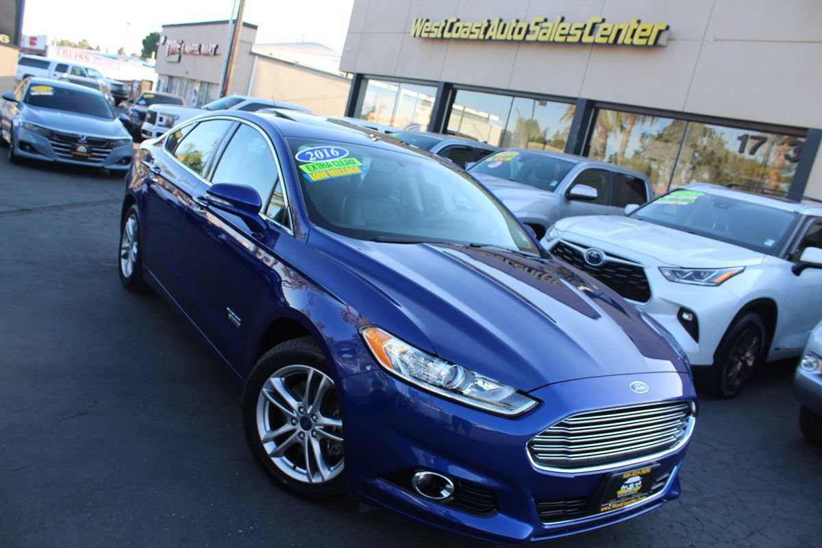 Used 2016 Ford Fusion Energi Titanium FWD image 40
