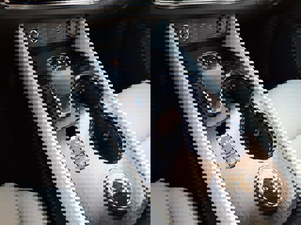 Certified 2023 Nissan Rogue SL w/ SL Premium Package image 22