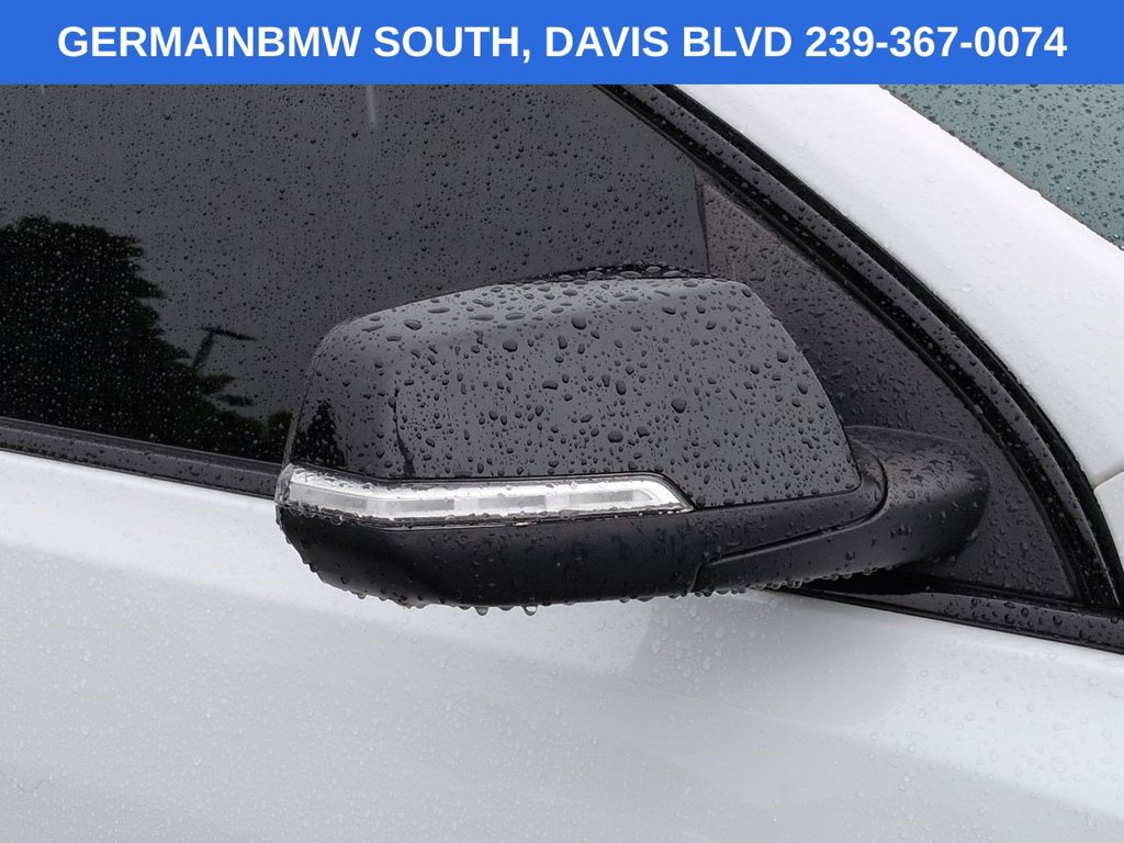 Used 2023 GMC Acadia SLT w/ Elevation Edition FWD image 13