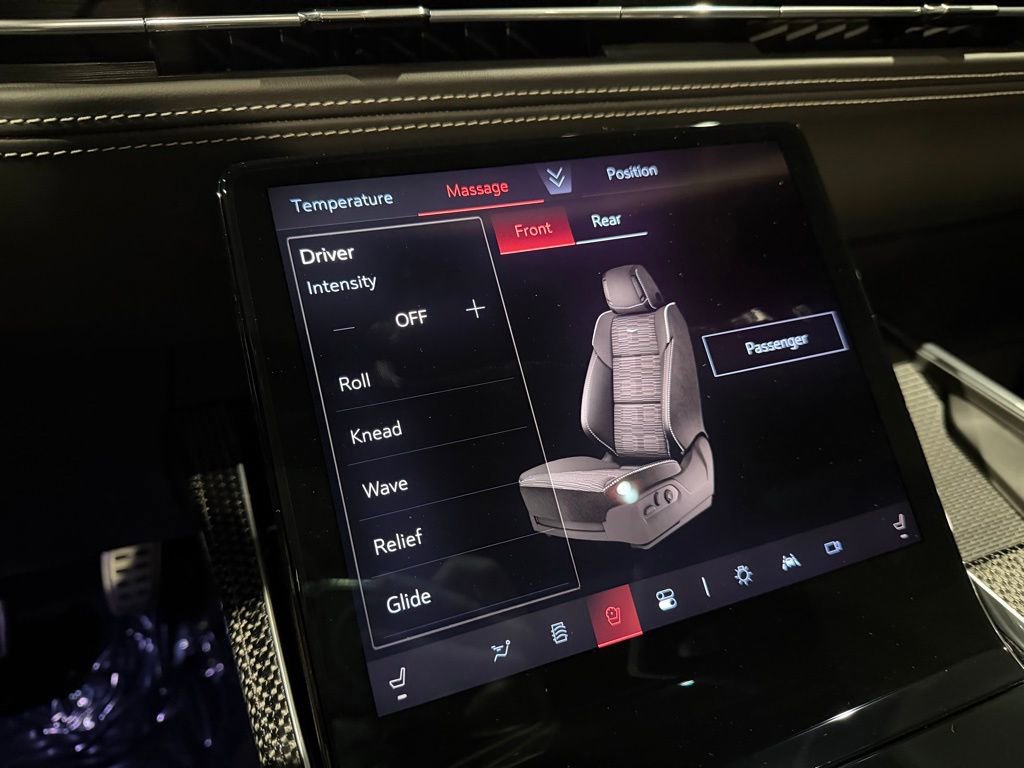 Used 2026 Cadillac Escalade ESV V image 19