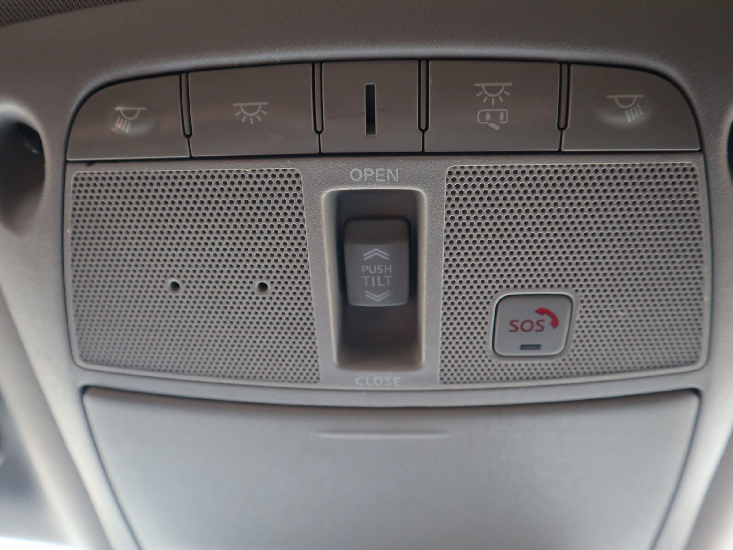Used 2018 Nissan Maxima Platinum FWD image 7