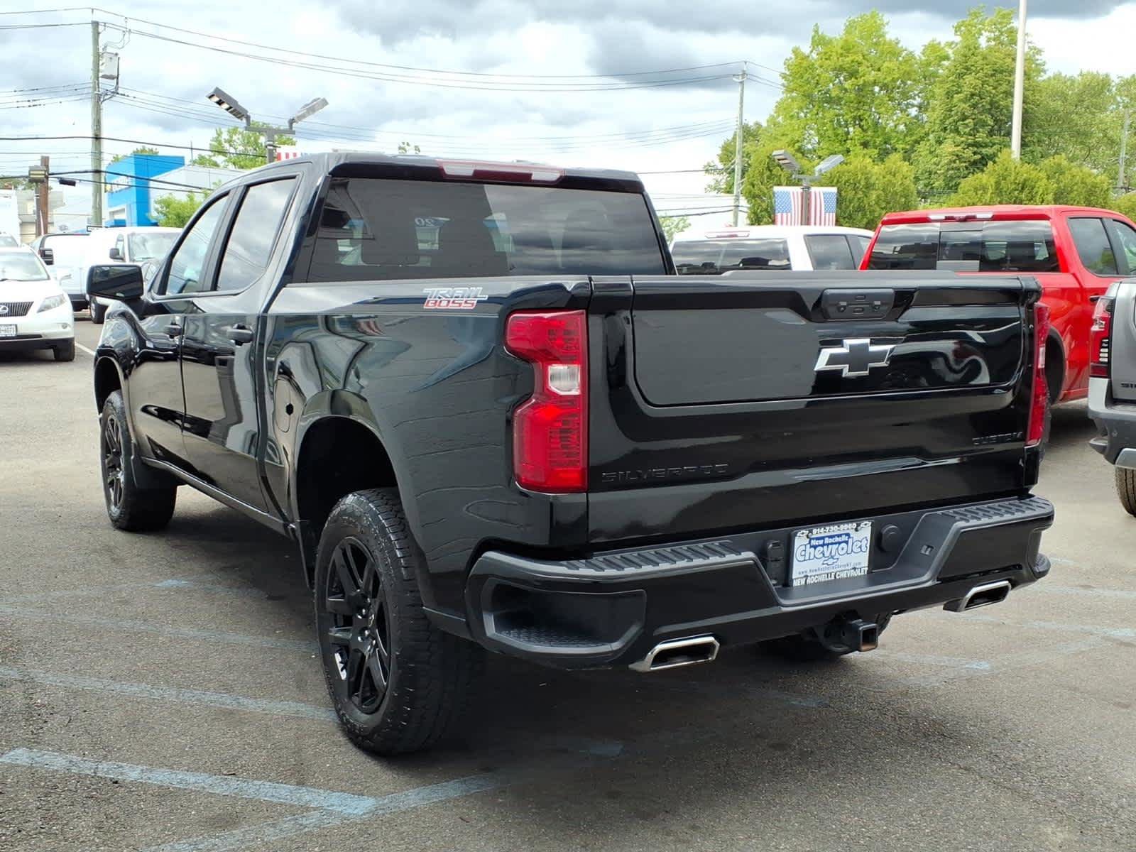Used 2024 Chevrolet Silverado 1500 Custom Trail Boss AWD/4WD image 4