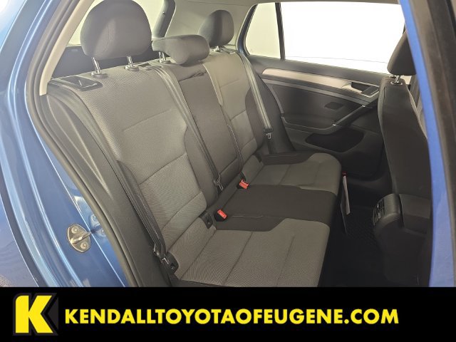 Used 2016 Volkswagen e-Golf SE w/ DC Fast Charging Package FWD image 23