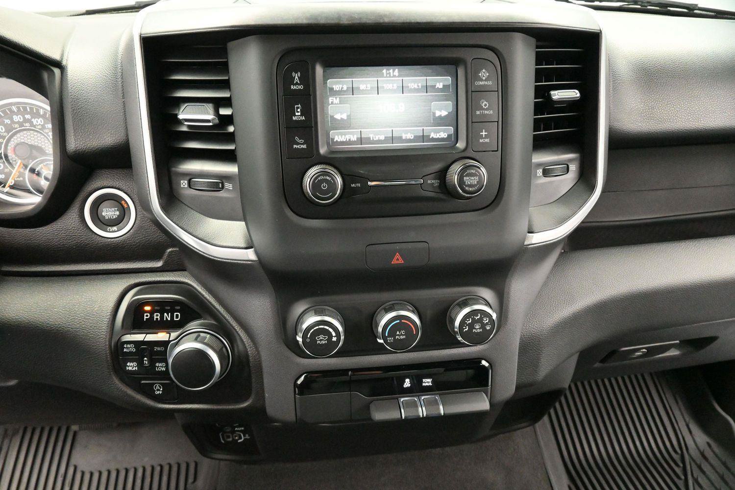 Used 2022 RAM 1500 Big Horn AWD/4WD image 18