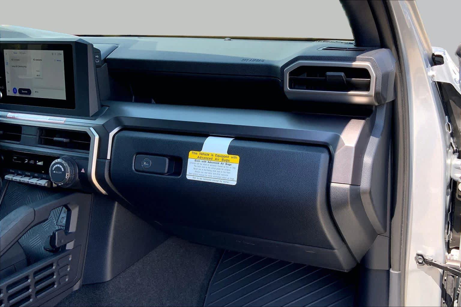 Used 2026 Toyota 4Runner SR5 AWD/4WD image 18