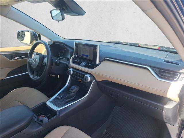 Certified 2025 Toyota RAV4 XLE AWD/4WD image 17