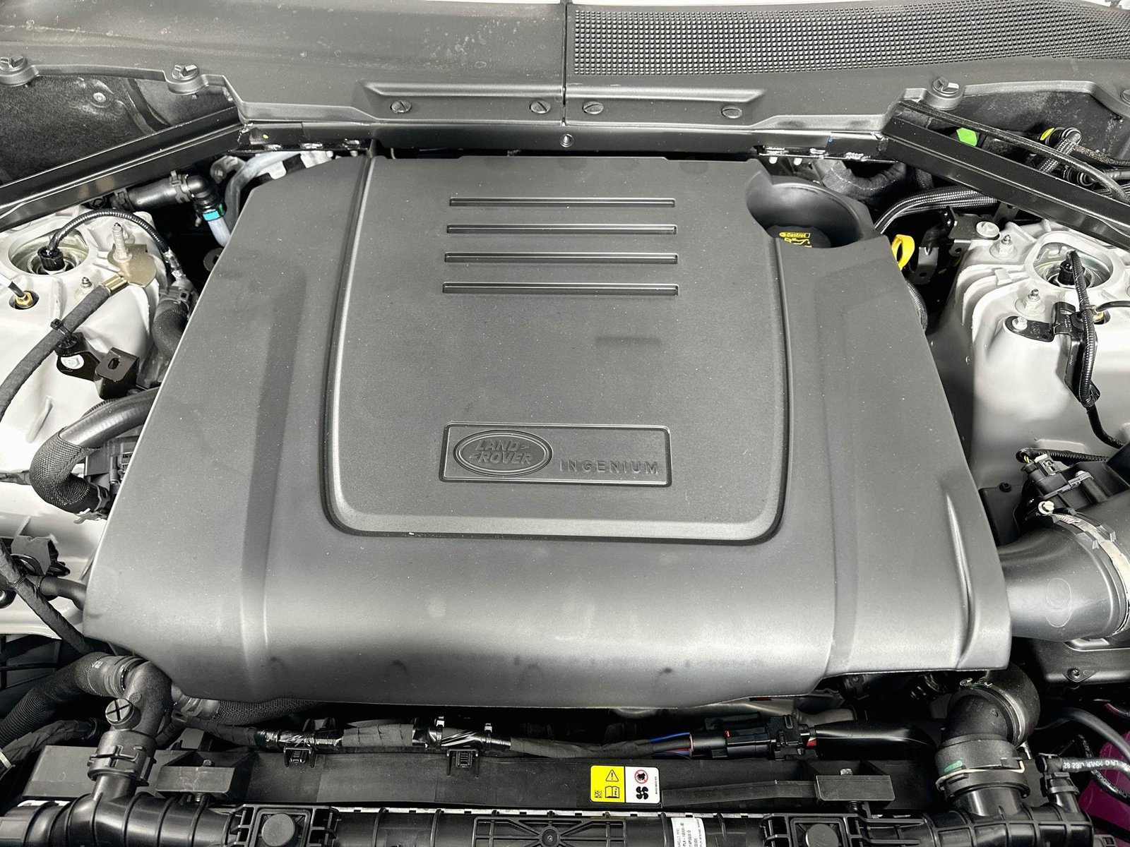New 2026 Land Rover Defender 110 S AWD/4WD image 14