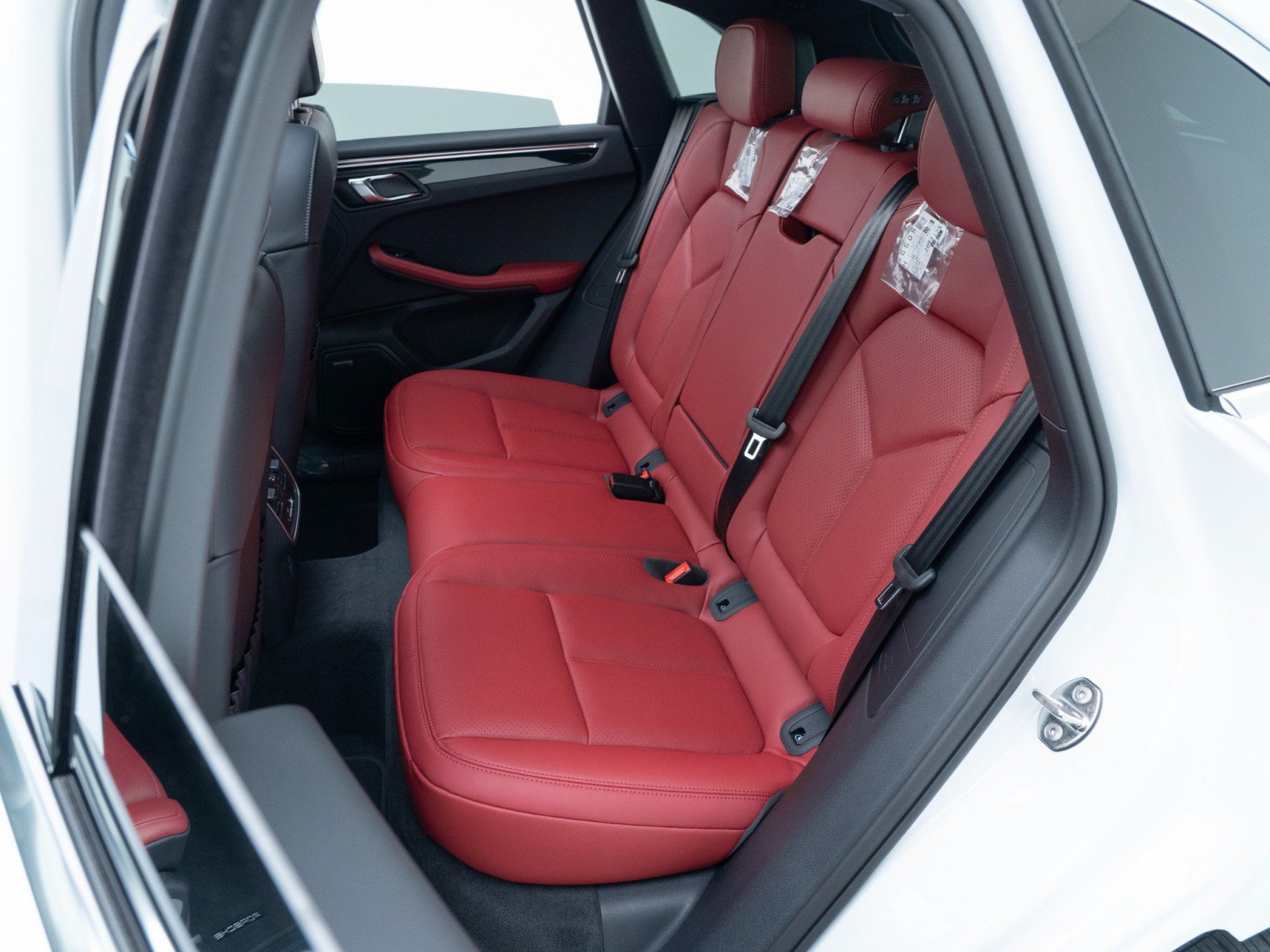 New 2026 Porsche Macan S AWD/4WD image 33