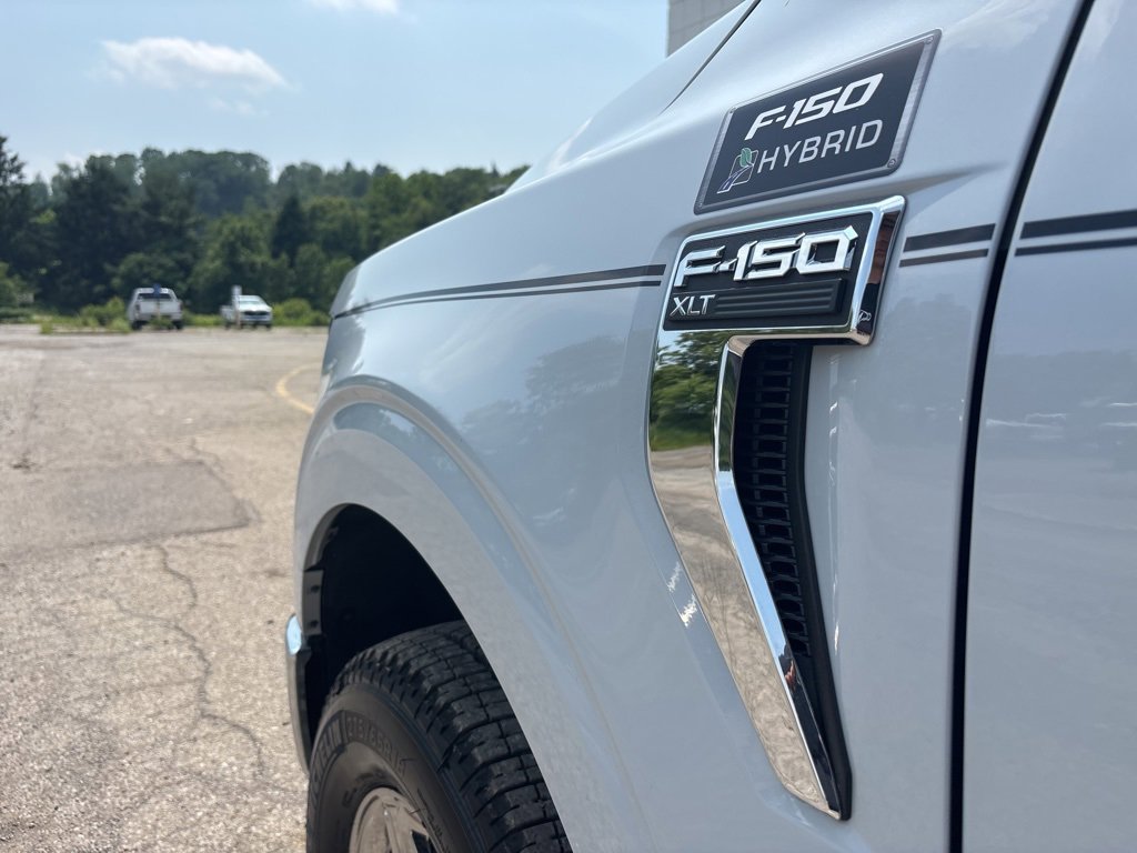 New 2025 Ford F150 XLT w/ Equipment Group 302A MID image 26