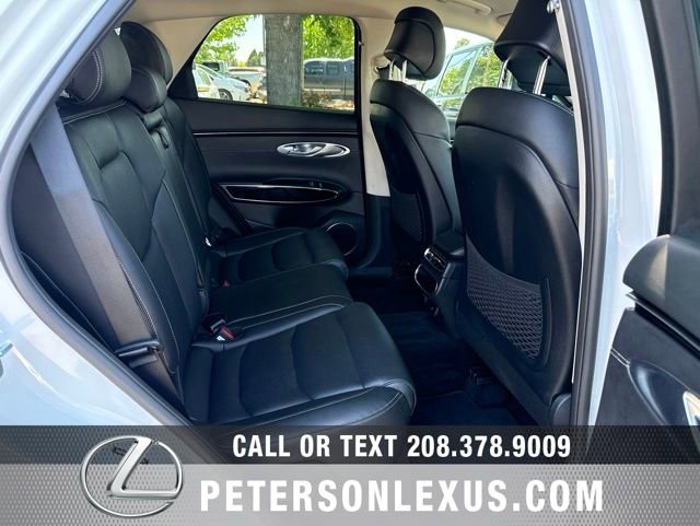 Used 2025 Genesis GV70 2.5T AWD/4WD image 17