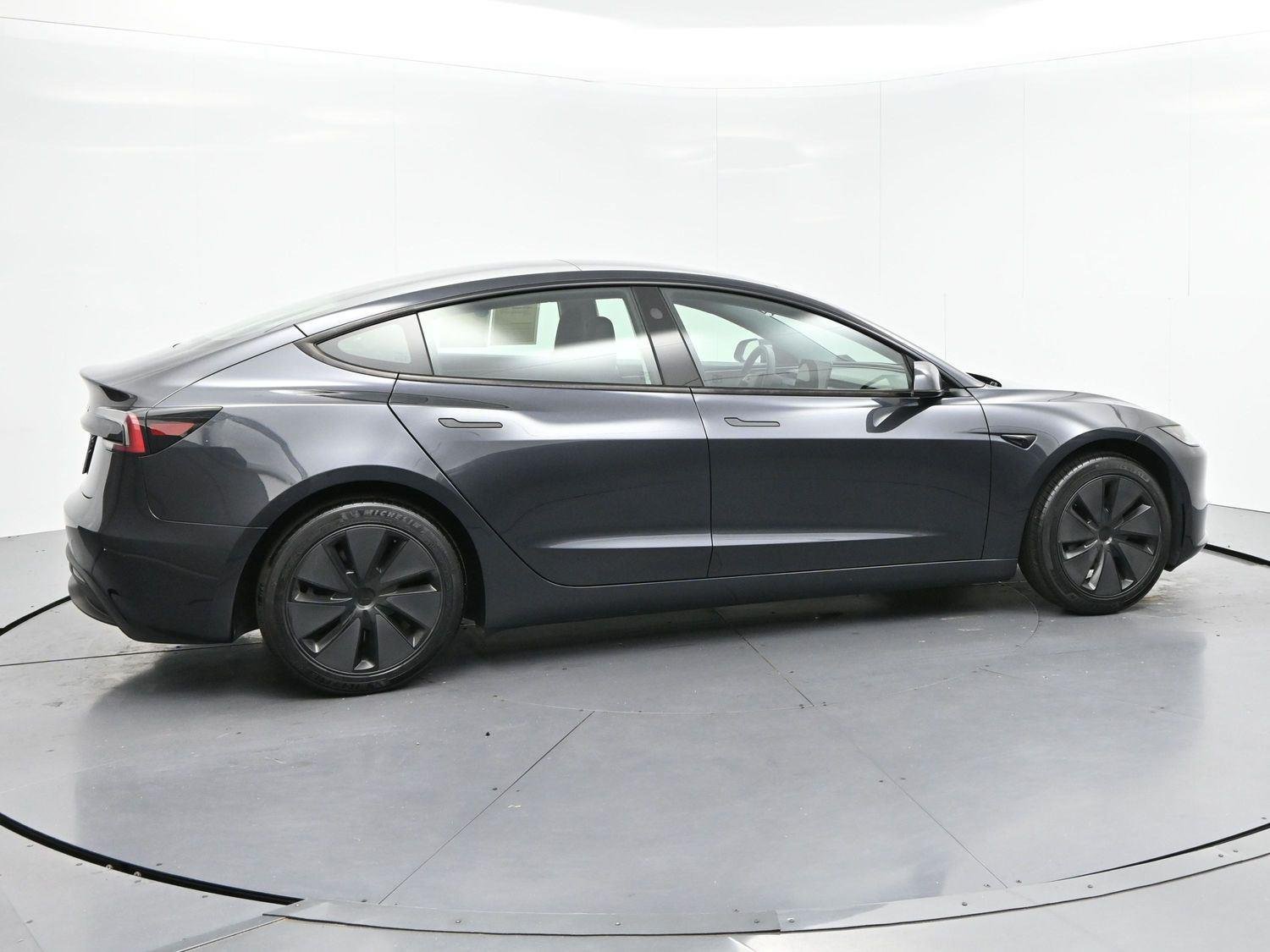 Used 2025 Tesla Model 3 Long Range RWD image 8