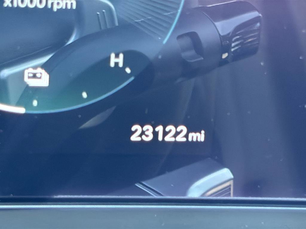 Certified 2025 Hyundai Tucson Limited image 30