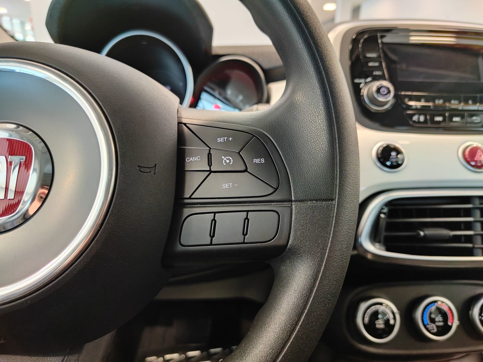 Used 2016 FIAT 500X Pop image 17