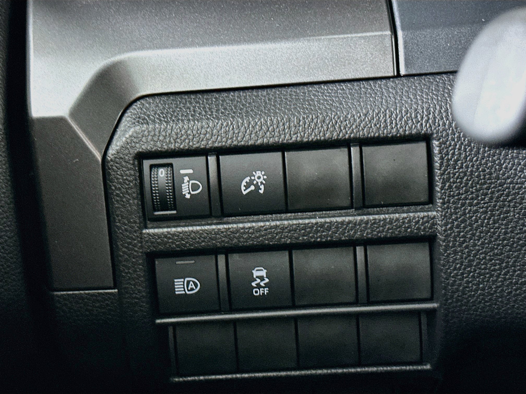 Used 2026 Toyota Tacoma TRD Off-Road AWD/4WD image 16
