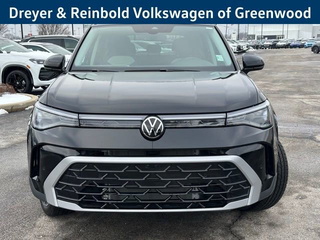 New 2026 Volkswagen Taos SEL image 2