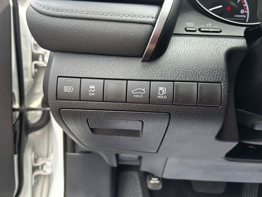 Used 2023 Toyota Camry SE image 14