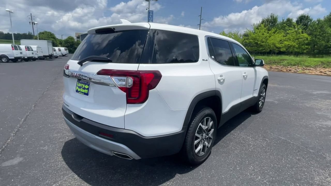 Used 2023 GMC Acadia SLE FWD image 8