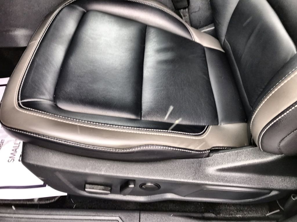 Used 2025 Ford Bronco Outer Banks image 12