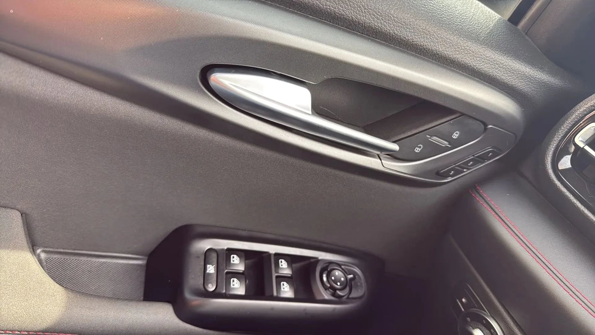 Used 2024 Dodge Hornet R/T image 22