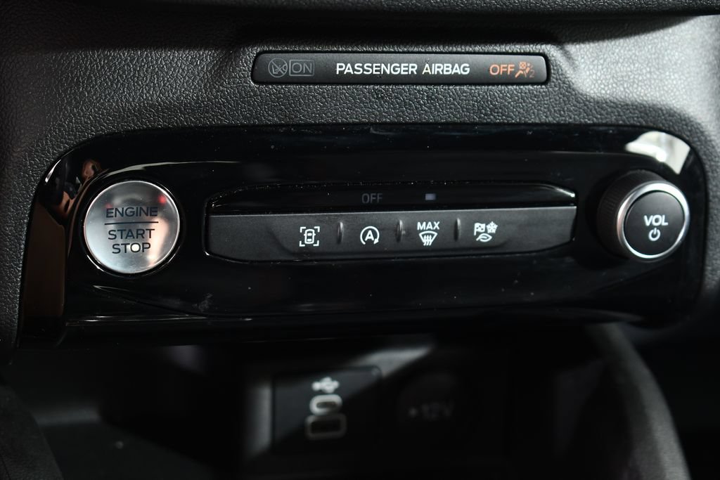 Used 2024 Ford Escape ST-Line w/ Tech Pack #1 AWD/4WD image 28