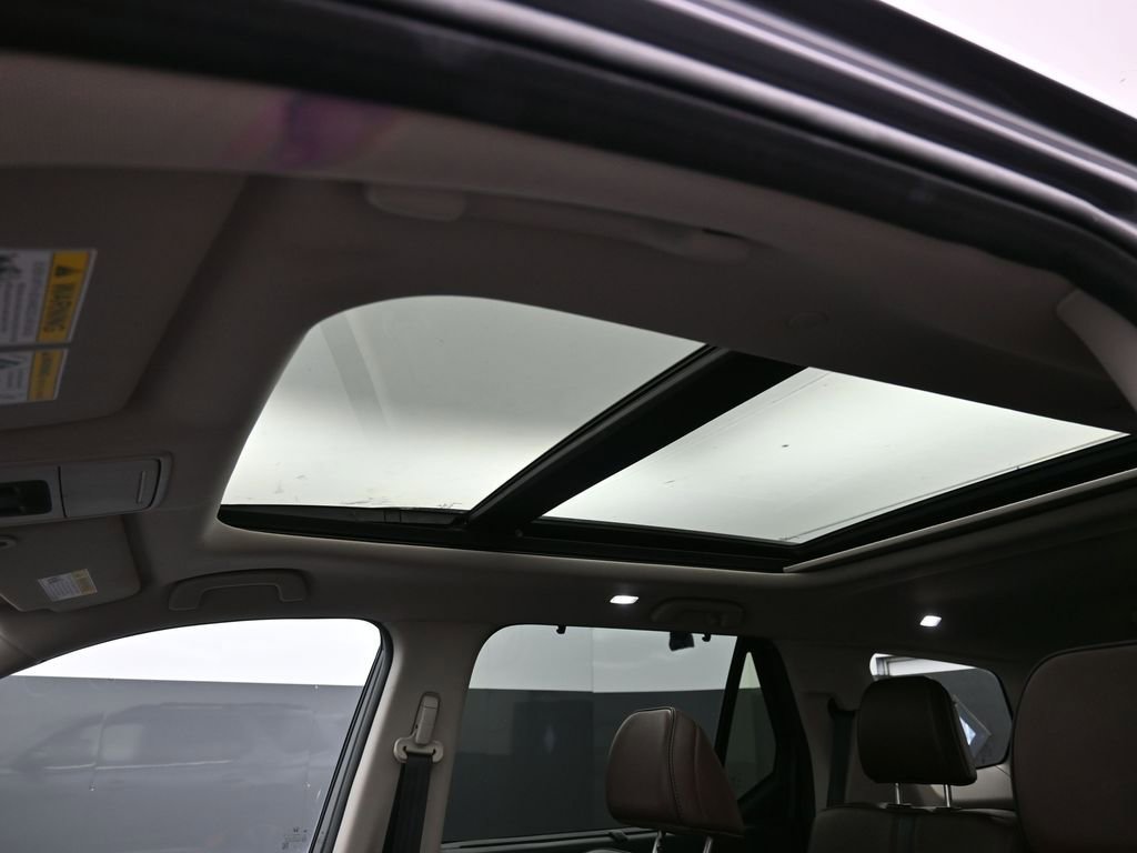 Certified 2023 Honda Pilot Elite image 56