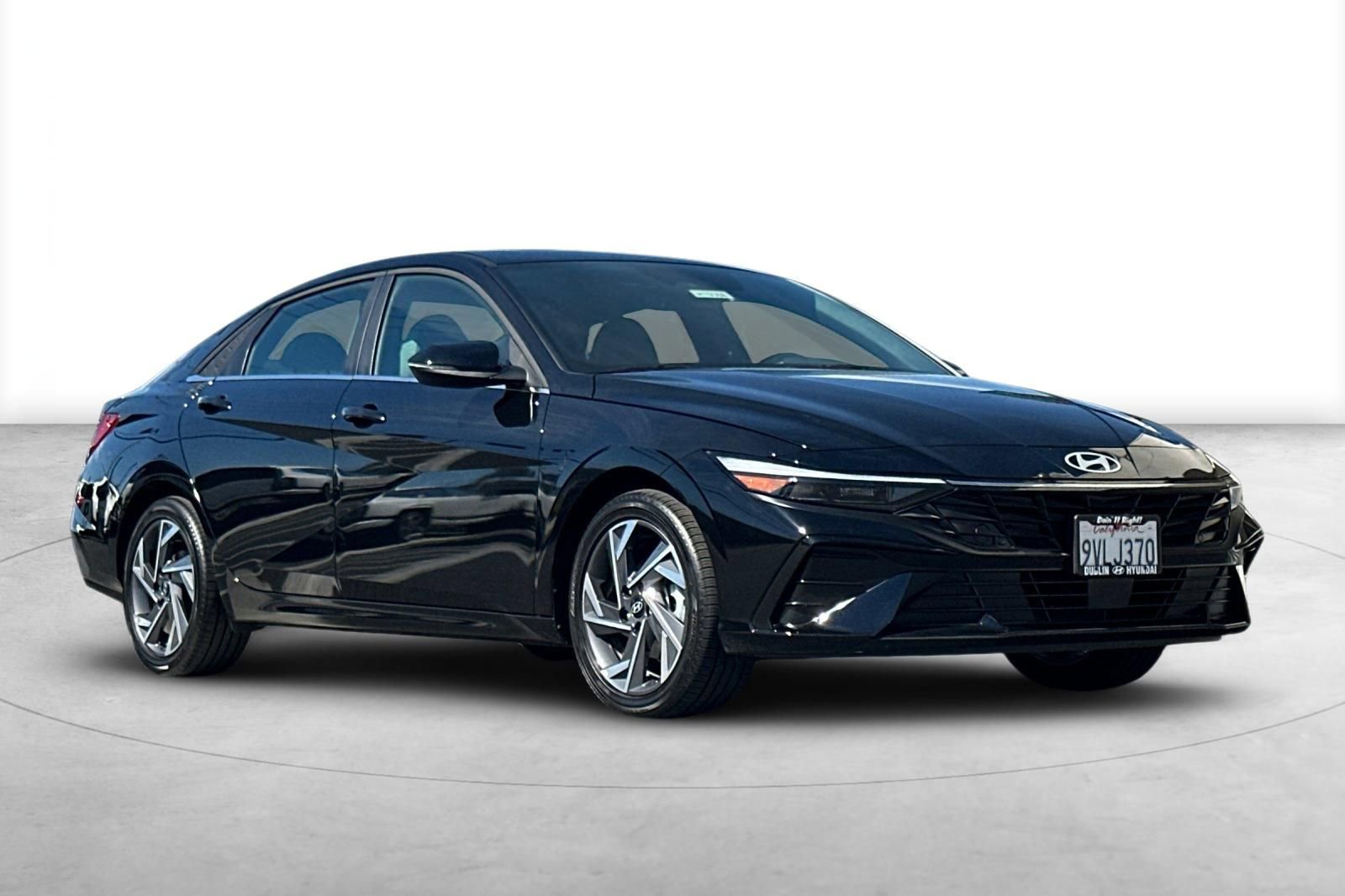 Certified 2025 Hyundai Elantra Limited image 11