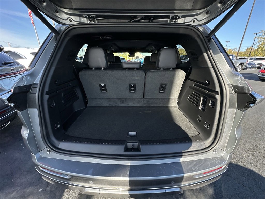 New 2026 Buick Enclave Avenir w/ Super Cruise Package image 25