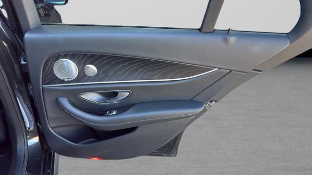 Used 2022 Mercedes-Benz E 350 Sedan image 26