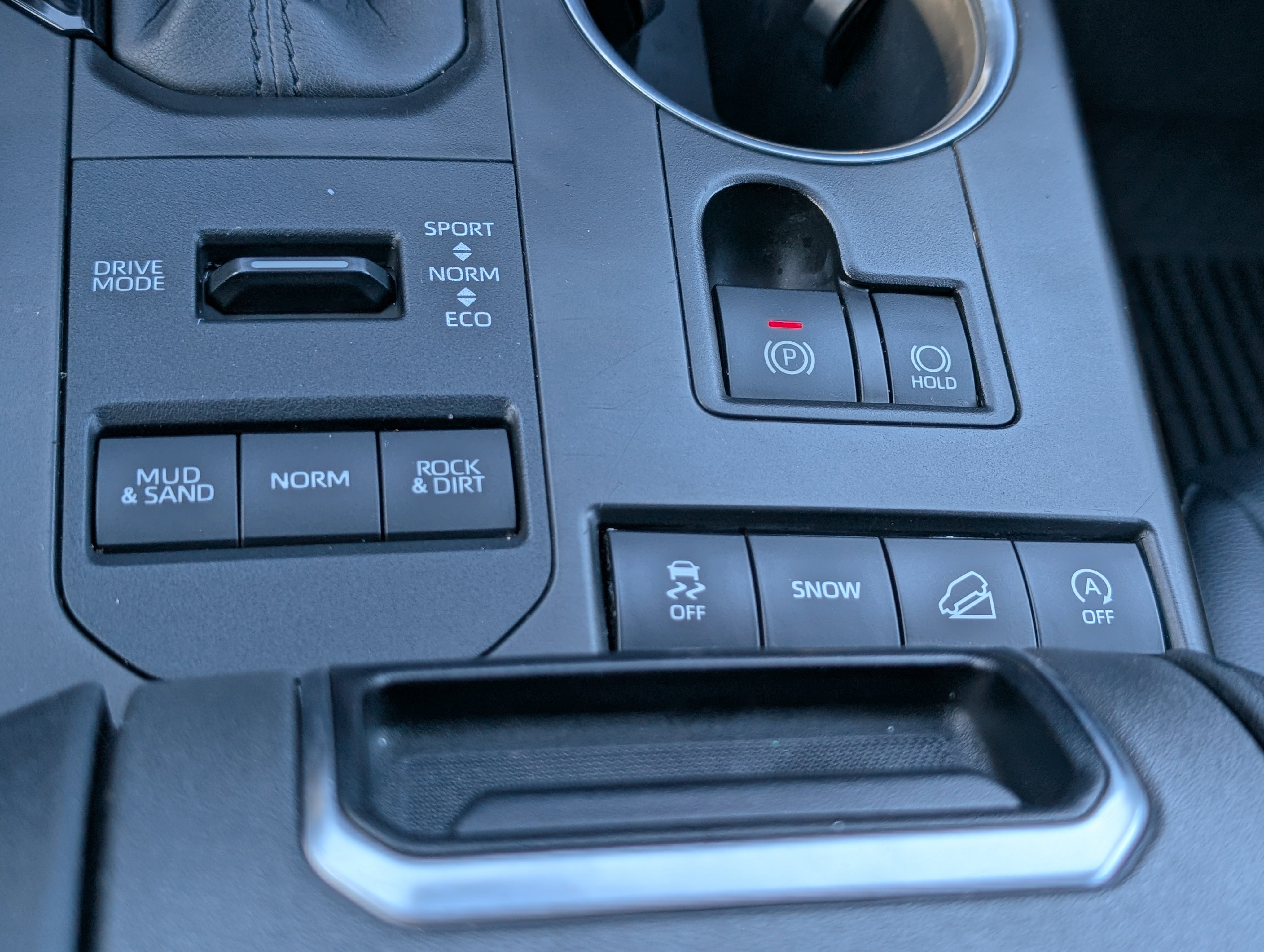 Used 2020 Toyota Highlander XLE w/ Protection Package #3 image 24