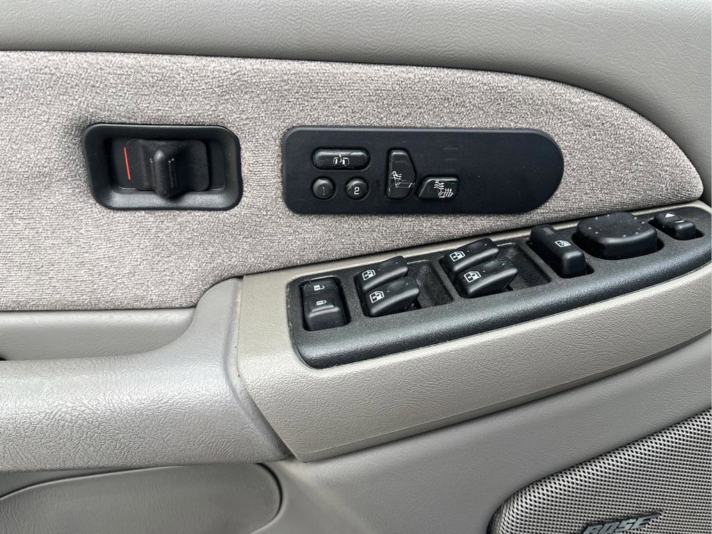 Used 2003 Chevrolet Silverado 2500 LT image 23