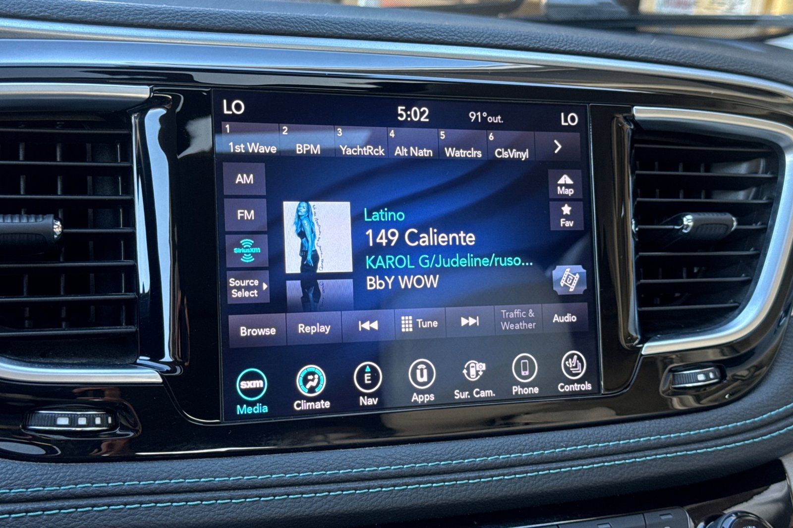 Used 2020 Chrysler Pacifica Limited w/ Advanced Safetytec Group FWD image 24