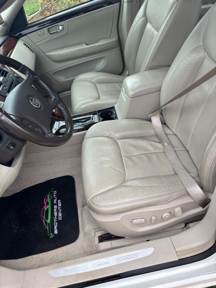 Used 2010 Cadillac DTS Premium w/ Driver Awareness Package FWD image 17