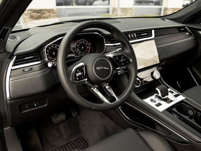 New 2026 Jaguar F-PACE R-Dynamic S AWD/4WD image 16