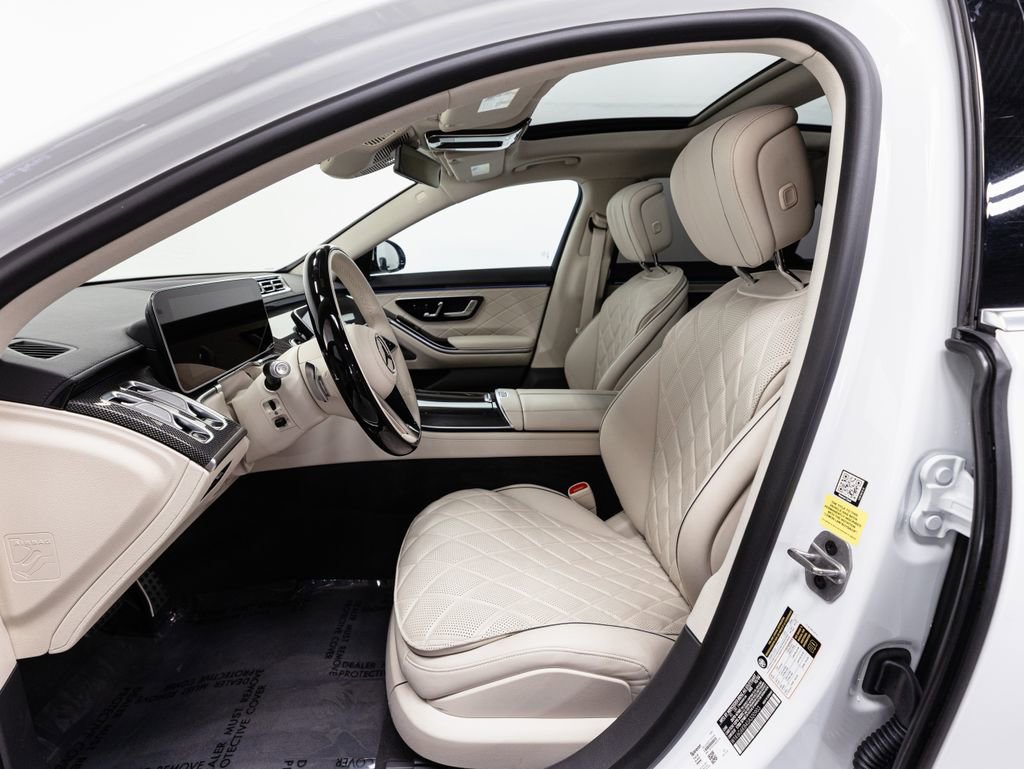 Used 2025 Mercedes-Benz S 580e 4MATIC Sedan image 8