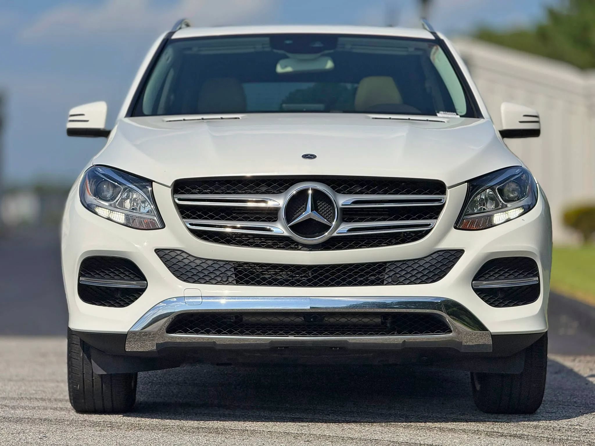 Used 2018 Mercedes-Benz GLE 350 image 3