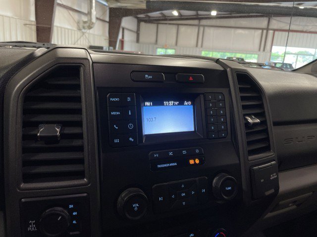 Used 2020 Ford F250 XL w/ Power Equipment Group AWD/4WD image 18