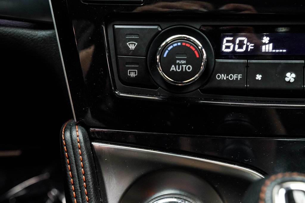Used 2023 Nissan Maxima SR w/ Sport Mat Group FWD image 30