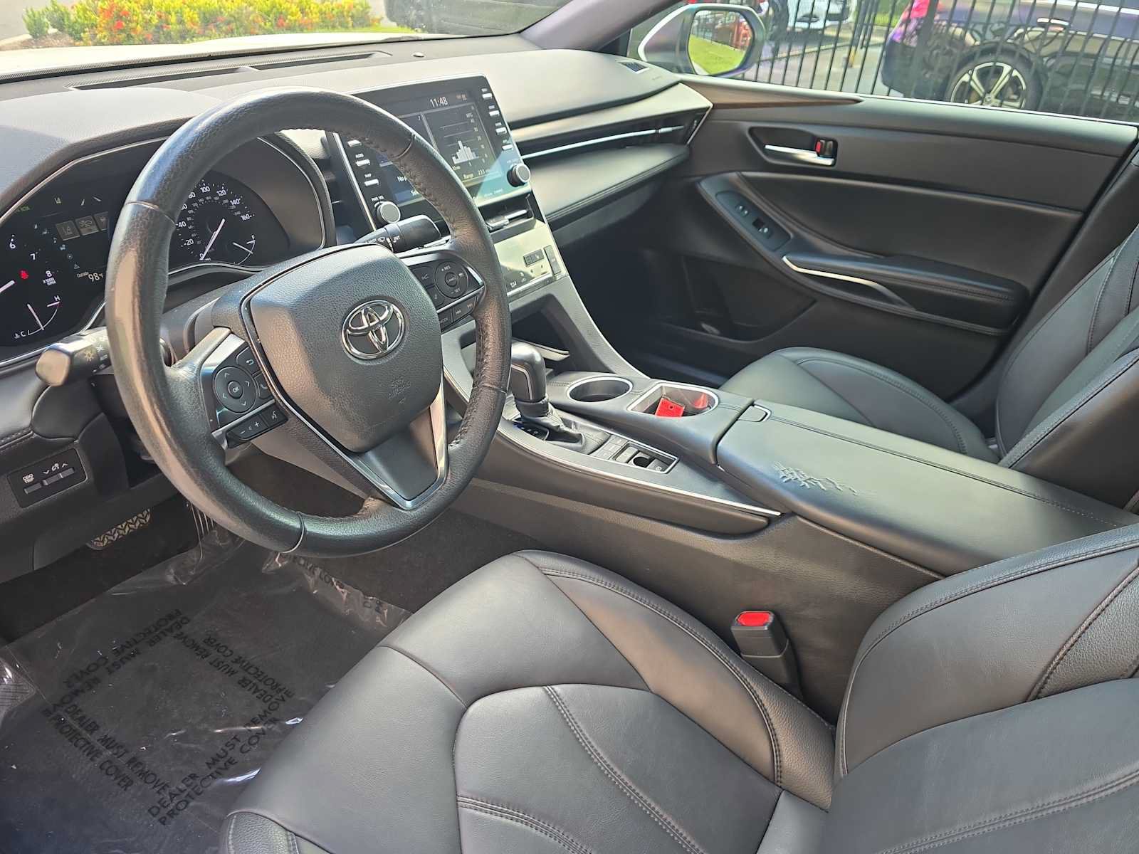 Used 2022 Toyota Avalon XLE w/ Moonroof Package FWD image 16