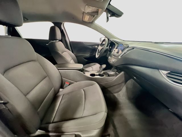 Used 2021 Chevrolet Malibu LT FWD image 28